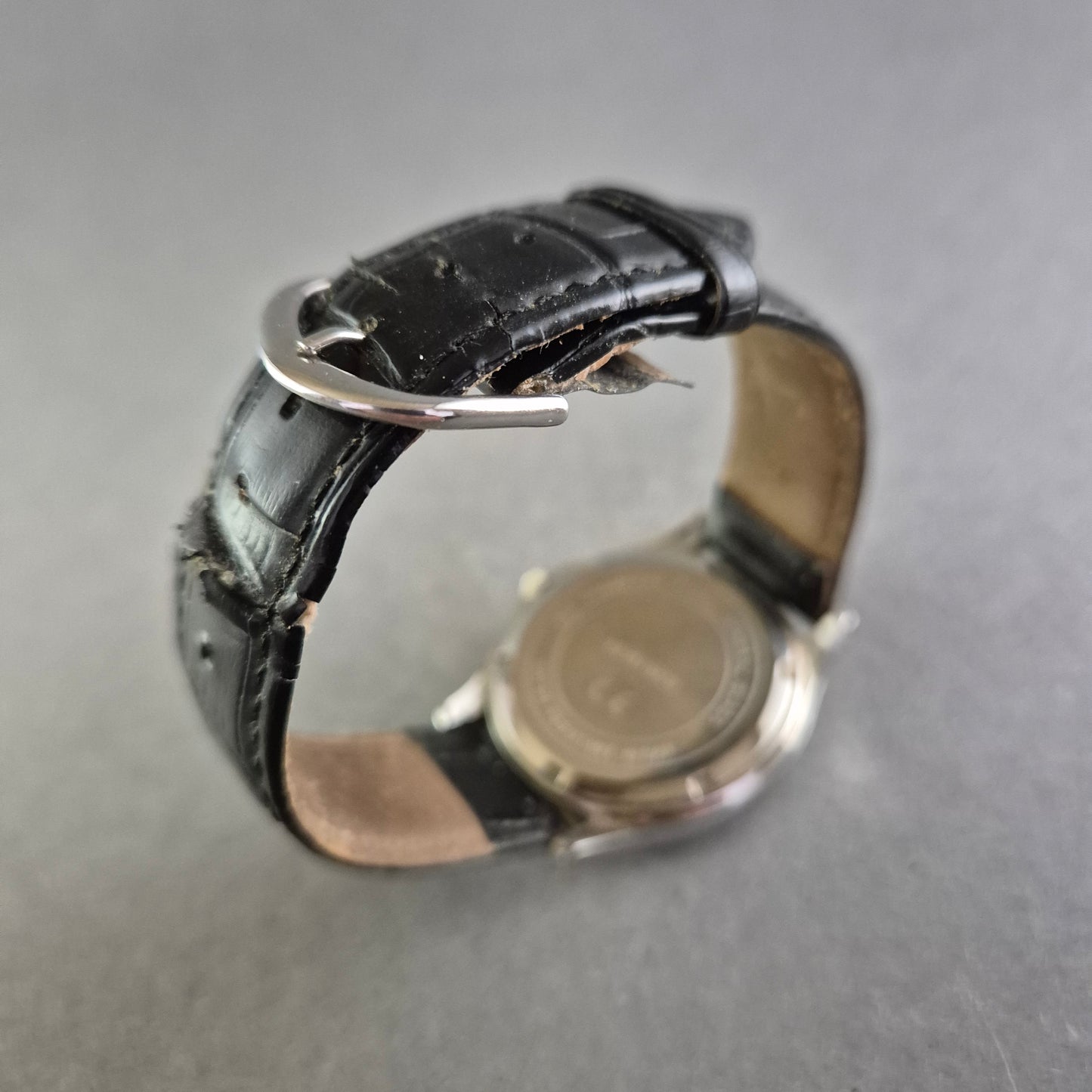 Just Classic Herren Uhr – Klare Linien und 10 BAR Wasserdichte