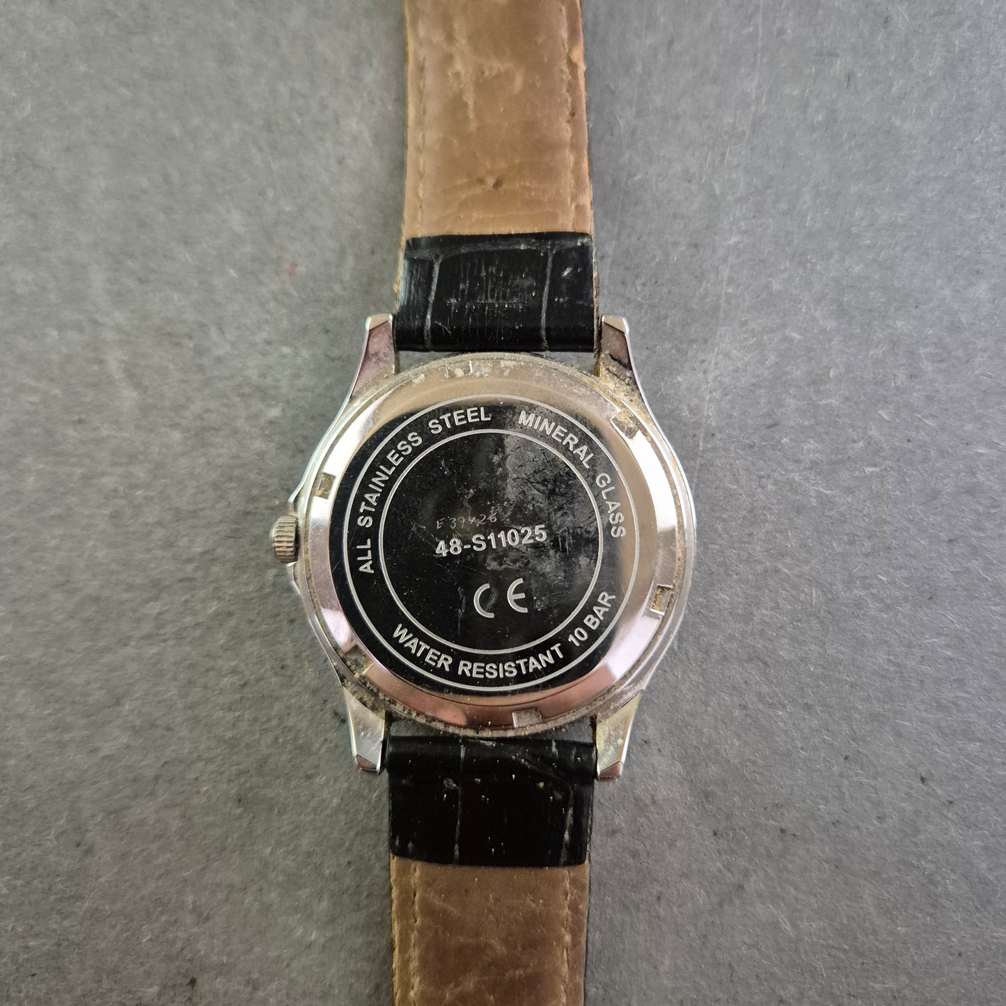 Just Classic Herren Uhr – Klare Linien und 10 BAR Wasserdichte