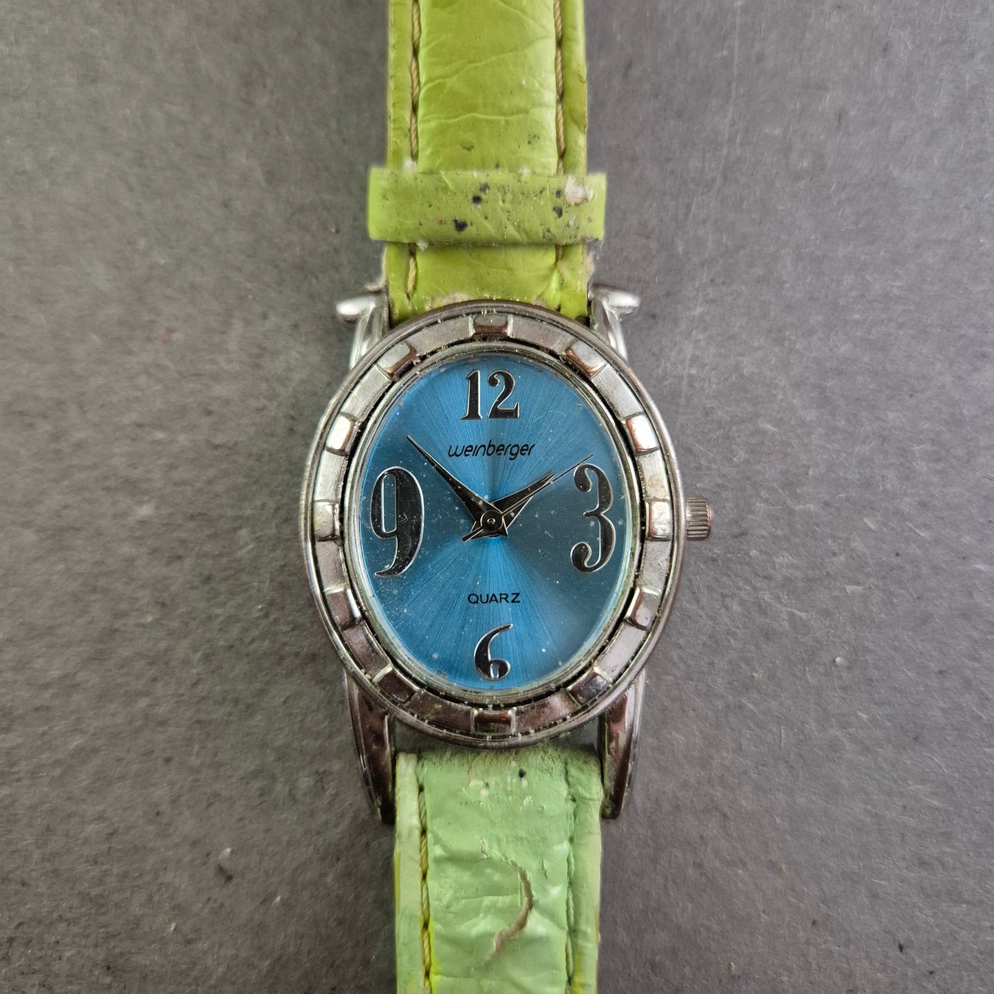 Weinberger Damen Uhr – Türkisblaues Zifferblatt mit grünem Lederband