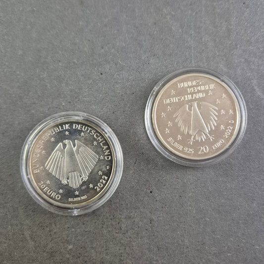 2x Gedenkmünzen Deutschland – Silber & Farbe, Kinderhilfswerk & Corvey