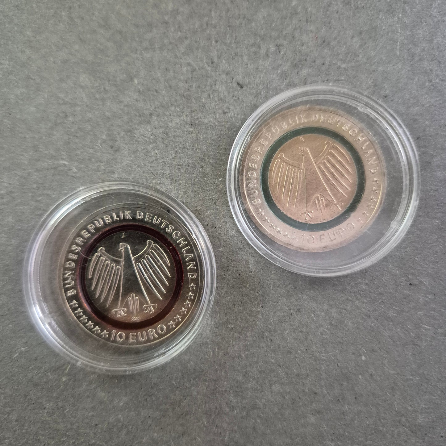 2x 10-Euro-Gedenkmünzen mit Polymer-Ring – Feuerwehr & Pflege