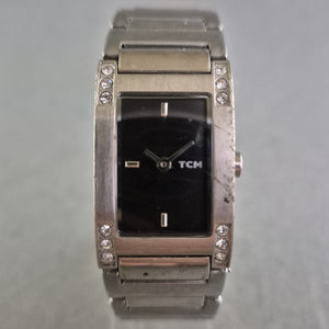 Stilvolle TCM Damenarmbanduhr – Elegant mit Kristallakzenten