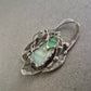 Handgefertigte Art Deco Brosche mit Glasstein Organisches Design Silberoptik