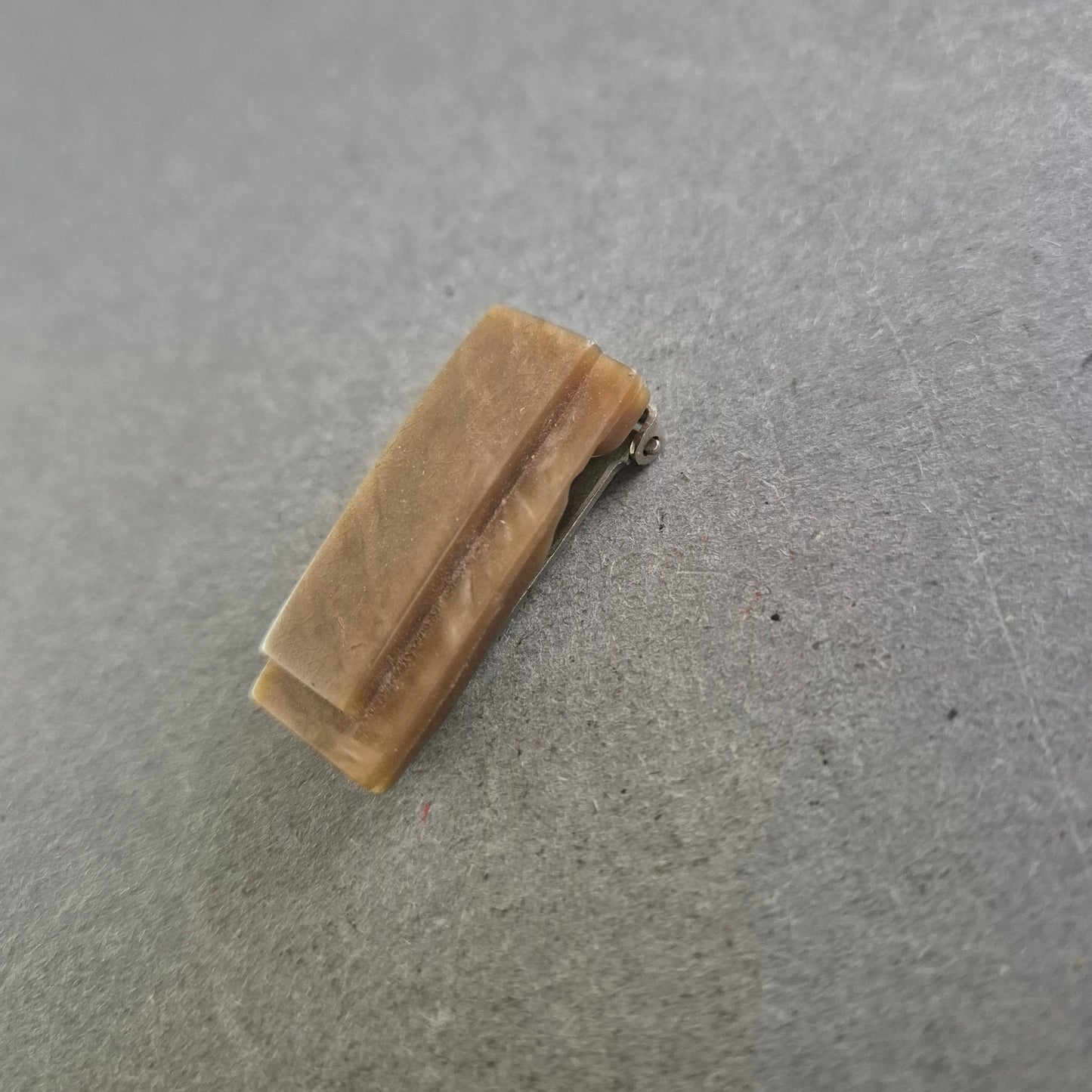 Rechteckiger Vintage-Schuhclip aus Celluloid – Dezenter Retro-Charme