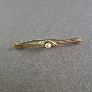 Vintage Anstecknadel mit echter Perle – Schlichte Eleganz im Retro-Stil