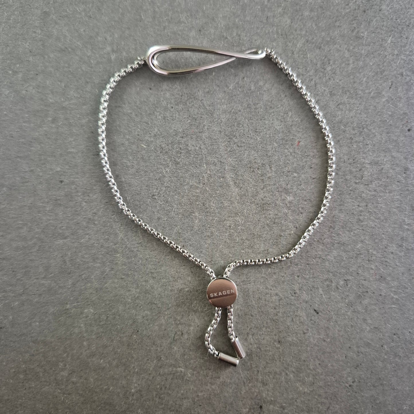 Elegantes Skagen Damenarmband – Filigranes Design mit Infinity-Verschluss