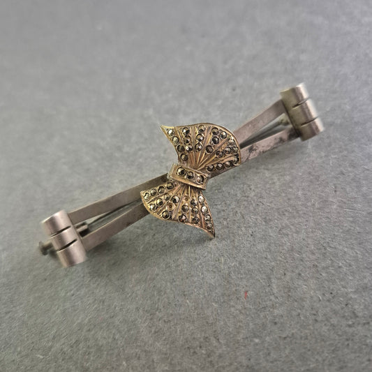 Vintage Brosche mit Schleifenmotiv und Markasitenbesatz