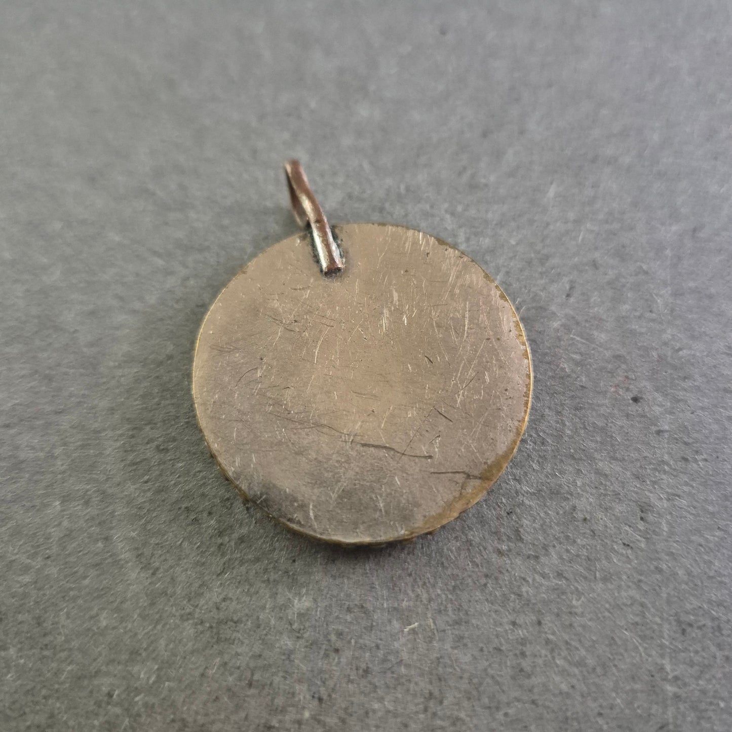 Vintage Anhänger mit Elefantenmotiv – Ethno-Stil mit Perlrand