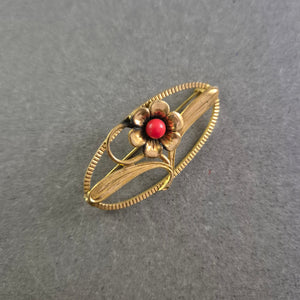 Florale Vintage-Brosche mit roter Mitte – Ovales Design im Retro-Stil