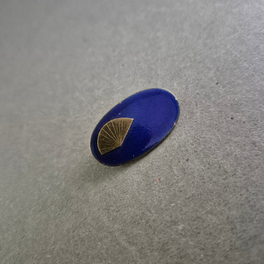 Vintage Brosche mit Fächer-Motiv – Kobaltblaues Emaille-Design