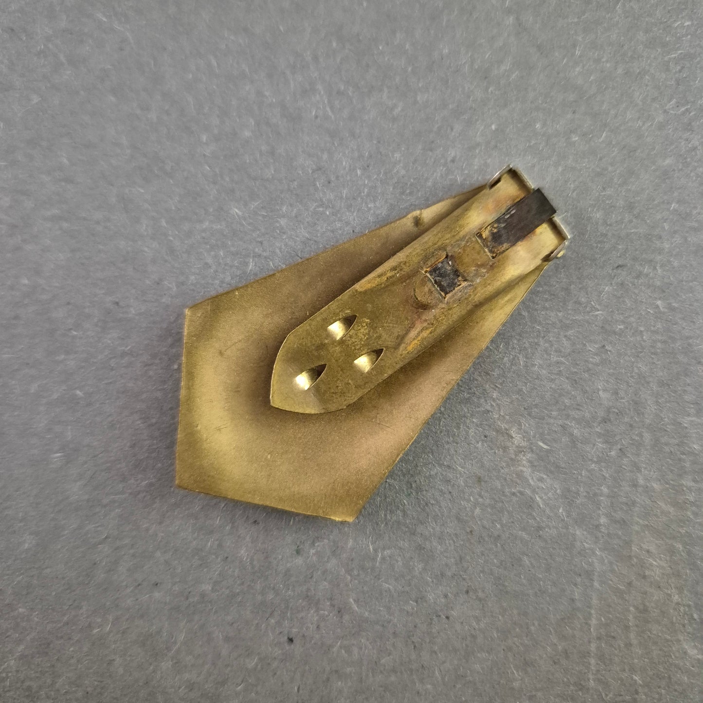 Vintage-Krawattenklammer in Messingoptik – Schlicht und maskulin