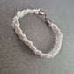 Geflochtenes Perlenarmband in Weiß – Handgefertigter Boho-Stil