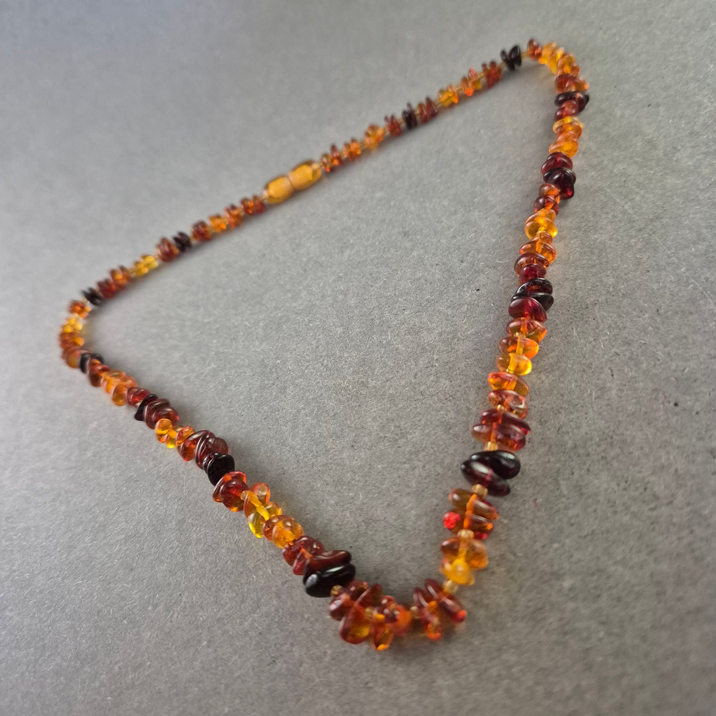 Klassische Halskette in Bernsteinoptik Warme Naturtöne