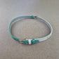Dünnes Kunstleder-Armband in Türkis – Krokoprägung & Dornschließe