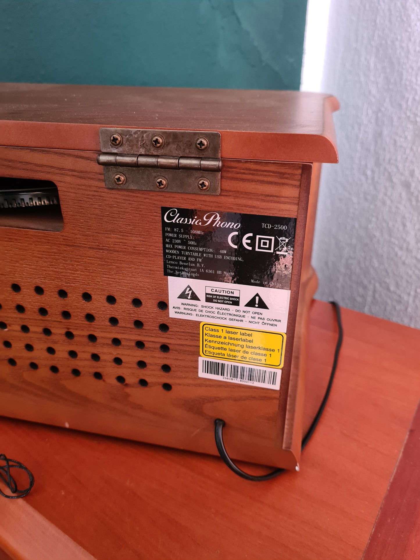 Classic Phono TCD-2500 USB Radio/CD-Player mit 2 Lautsprechern 50cm