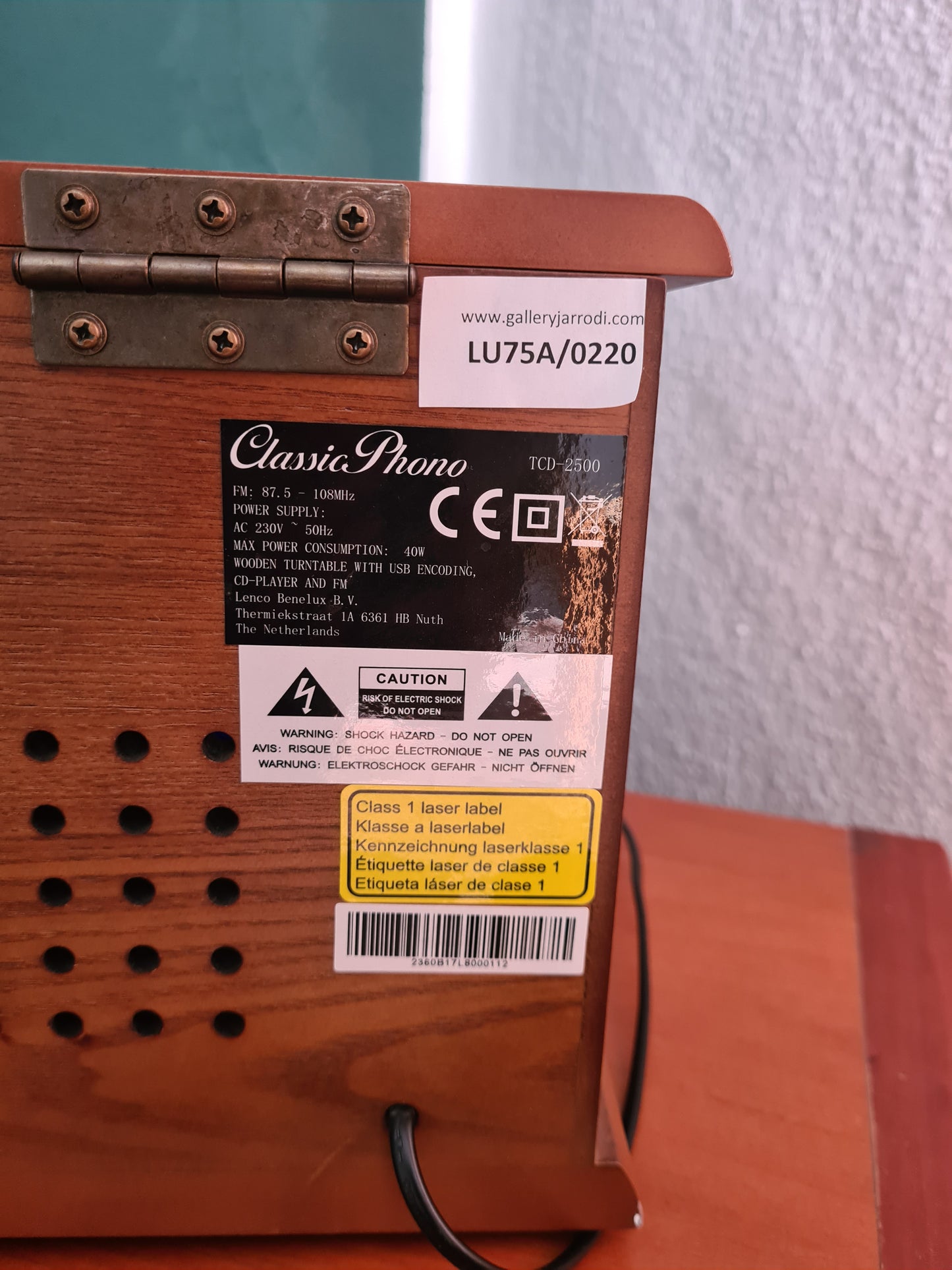 Classic Phono TCD-2500 USB Radio/CD-Player mit 2 Lautsprechern 50cm