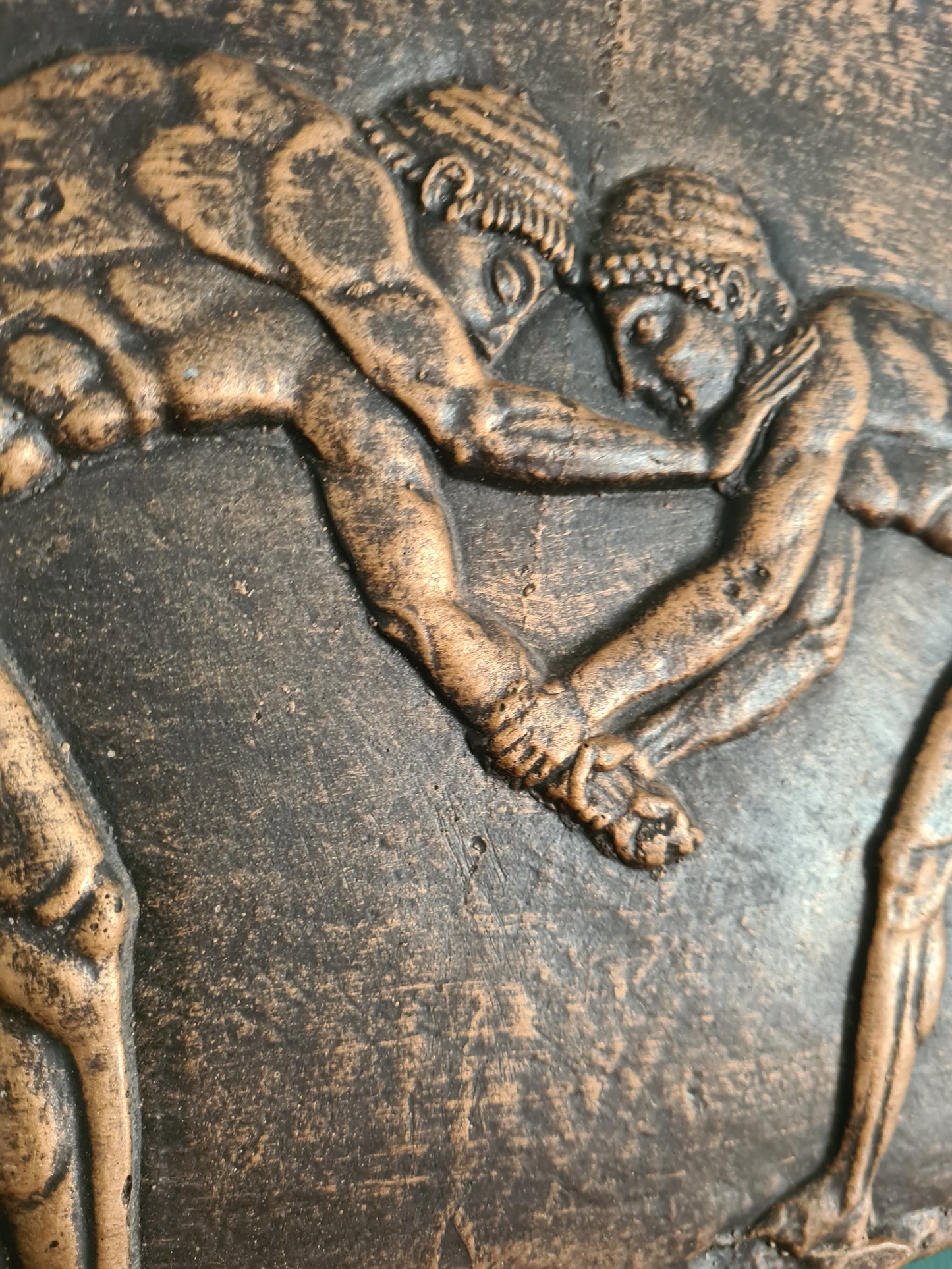 Relief-Wandbild – Griechische Kämpfer in massivem Stein 80x30cm