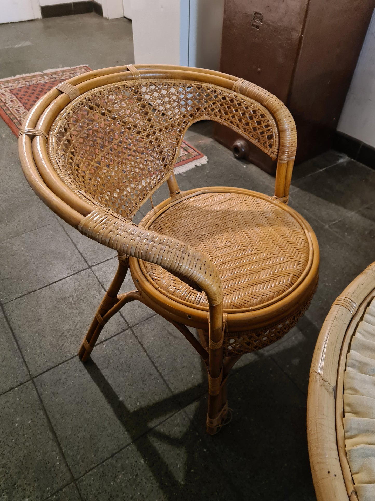 Mid-Century Vintage Sitzgruppe aus Rattan Bank 2 Sessel Tisch