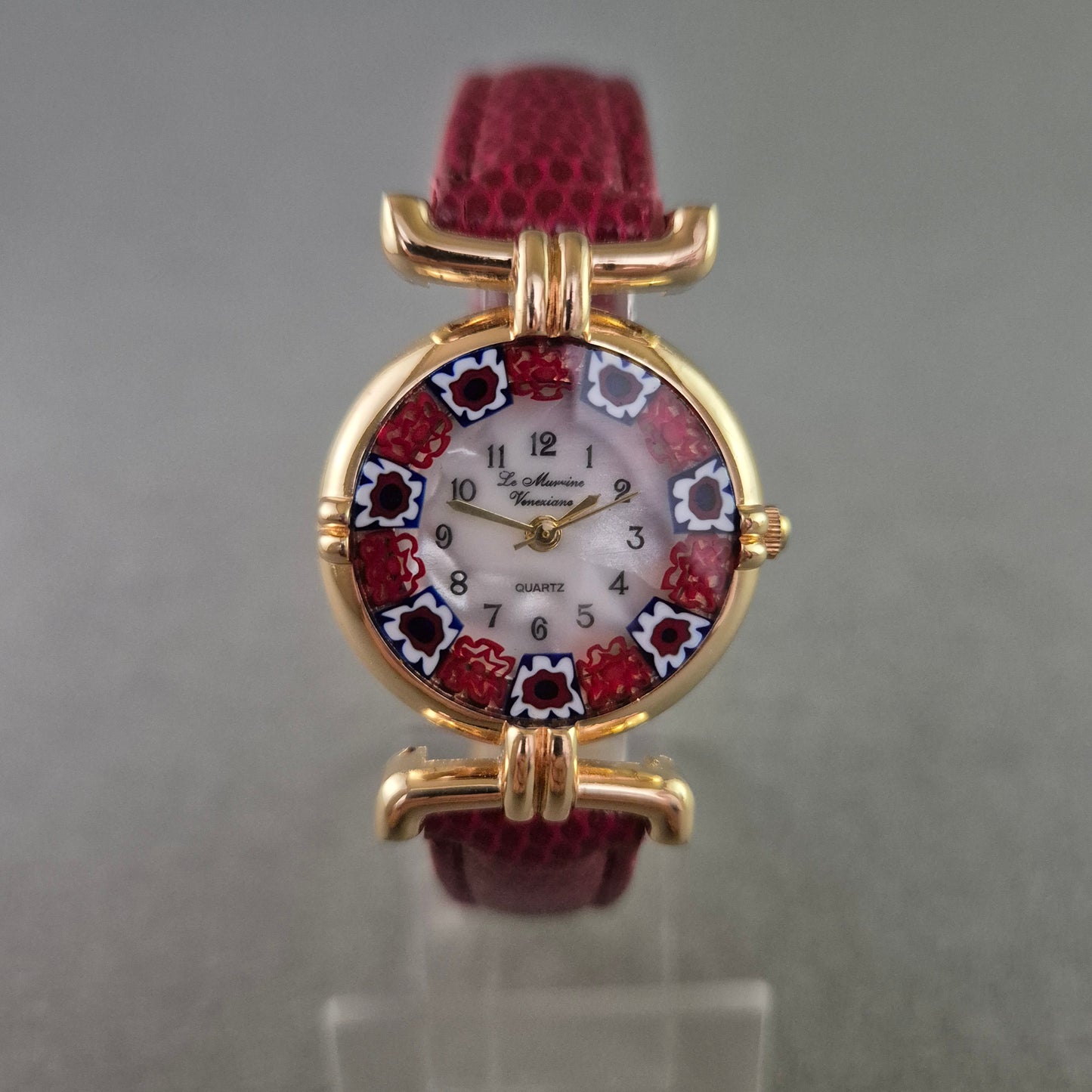 Murano Damenarmbanduhr mit Glasdekor – Italienisches Designhighlight