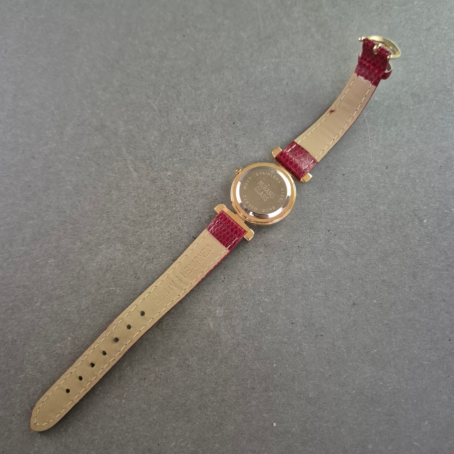 Murano Damenarmbanduhr mit Glasdekor – Italienisches Designhighlight