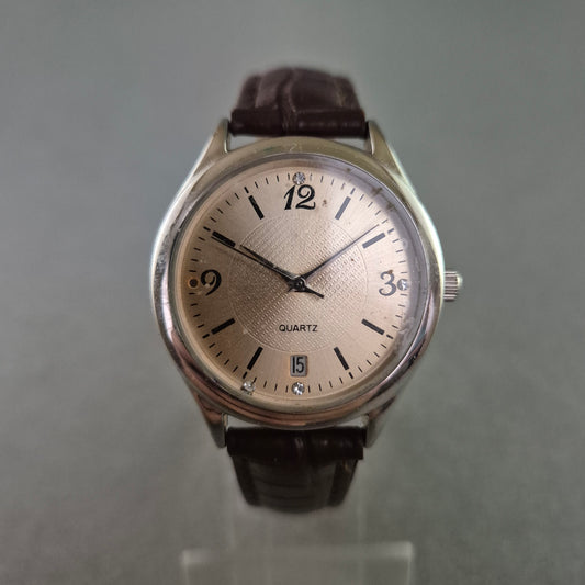 Klassische Herren-Quarzuhr mit Lederoptik-Armband und Datumsanzeige