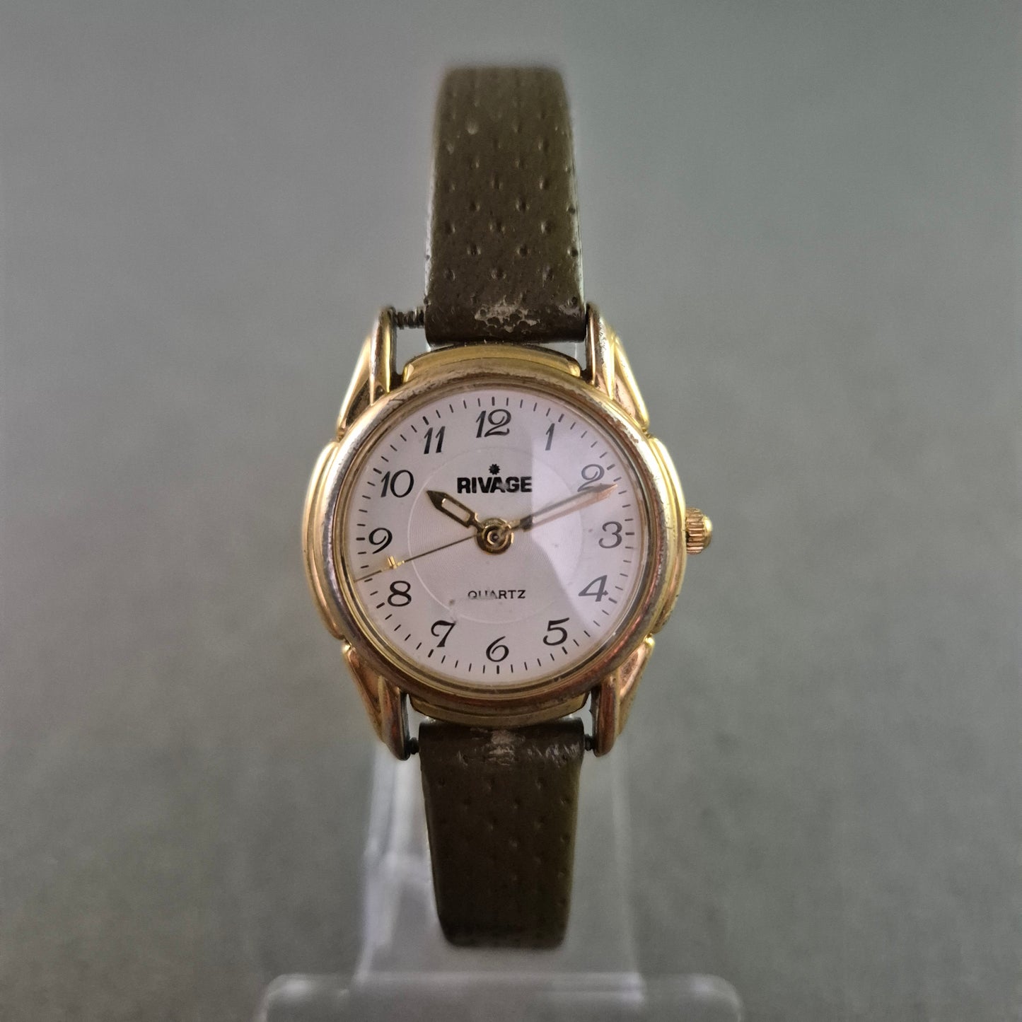 Klassische Damenarmbanduhr von Rivage – Eleganz in Goldoptik