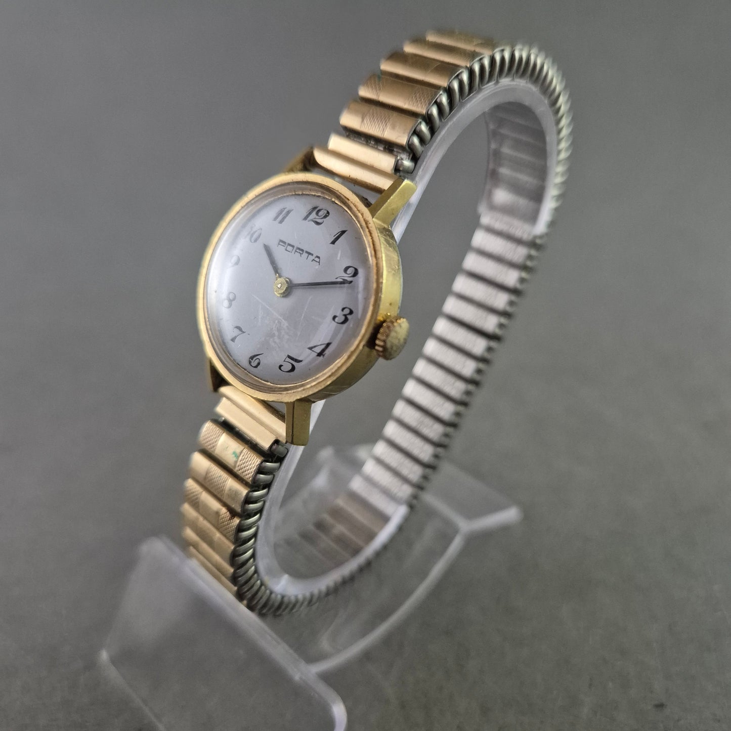 Vintage Damenarmbanduhr von Porta – Retro-Look mit Flexband