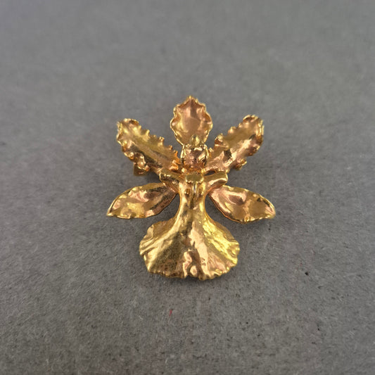 Goldfarbene Vintage-Brosche in floraler Orchideenform