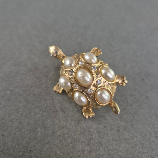 Elegante Damenarmband Uhr in Goldoptik mit Milanaiseband