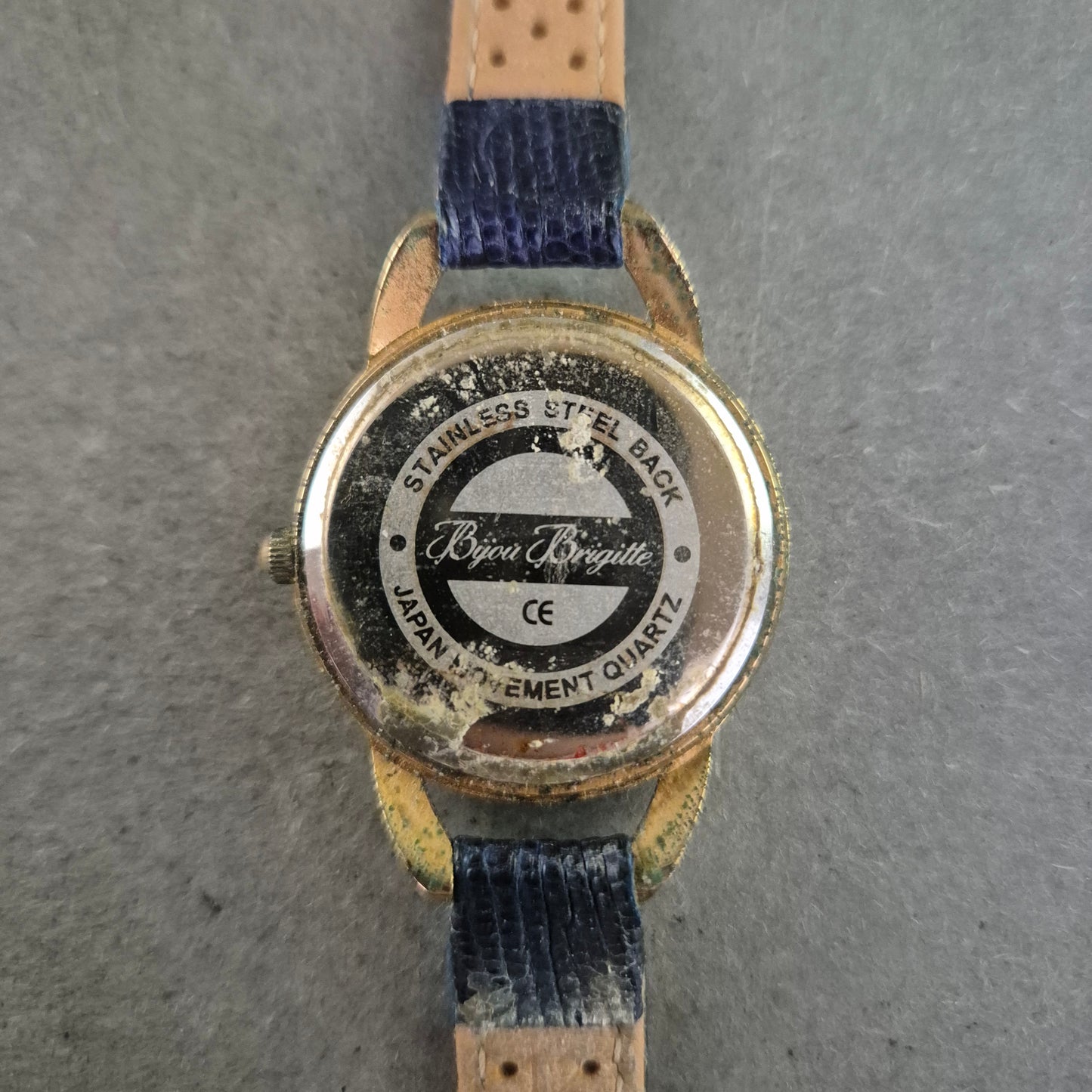 Bijou Brigitte Damenarmband Uhr – Verspieltes Zifferblatt im Retro-Look