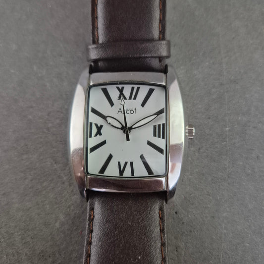 Ascot Herrenarmband Uhr – Rechteckiges Gehäuse mit XXL-Ziffern