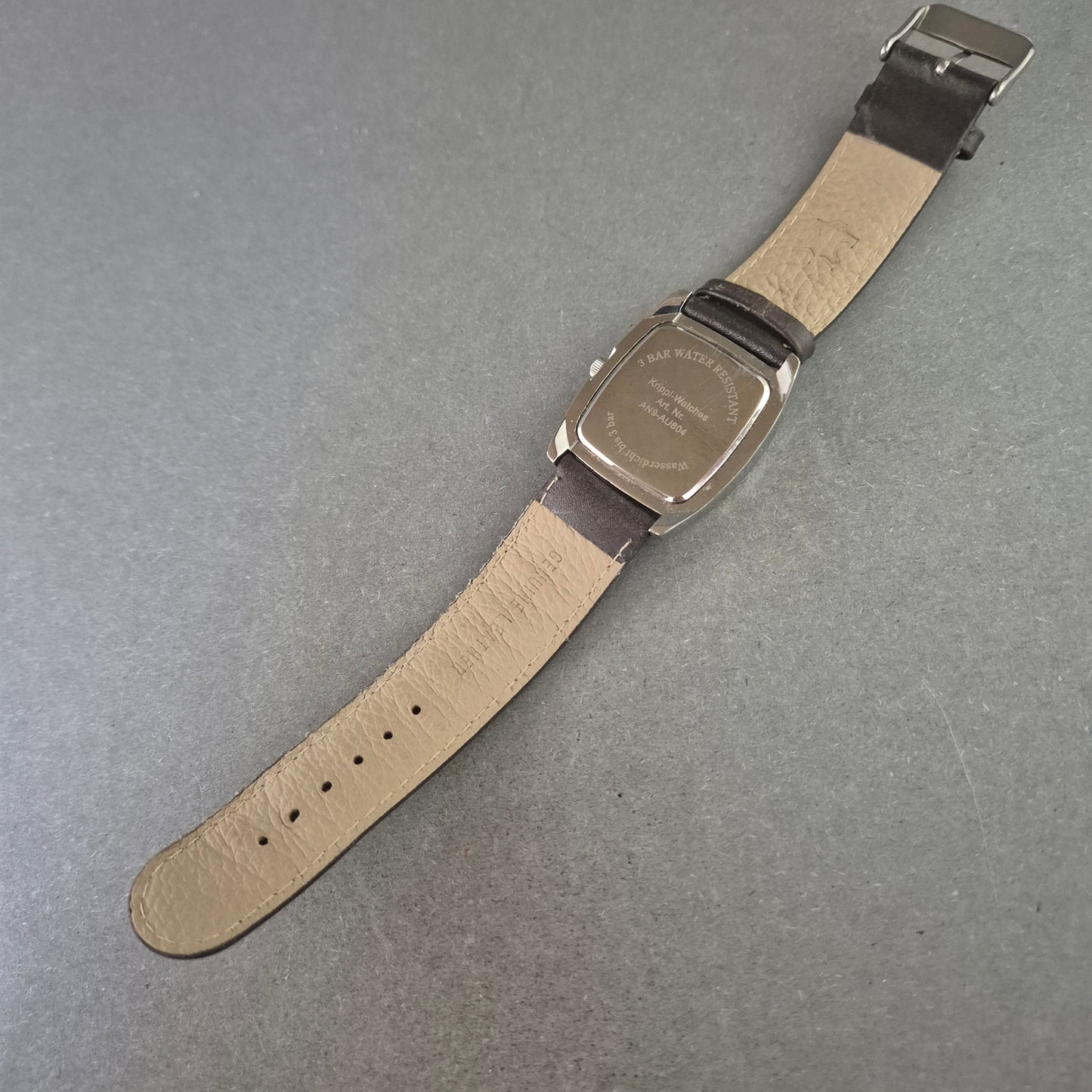 Ascot Herrenarmband Uhr – Rechteckiges Gehäuse mit XXL-Ziffern