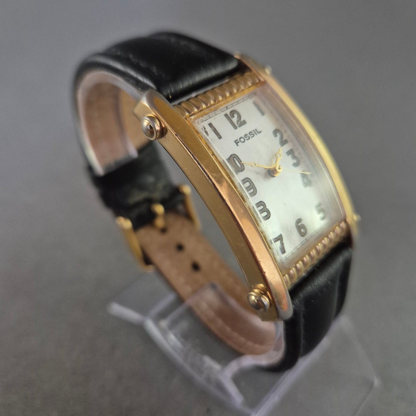 Fossil Damenarmband Uhr – Rechteckiges Gehäuse im Vintage-Stil