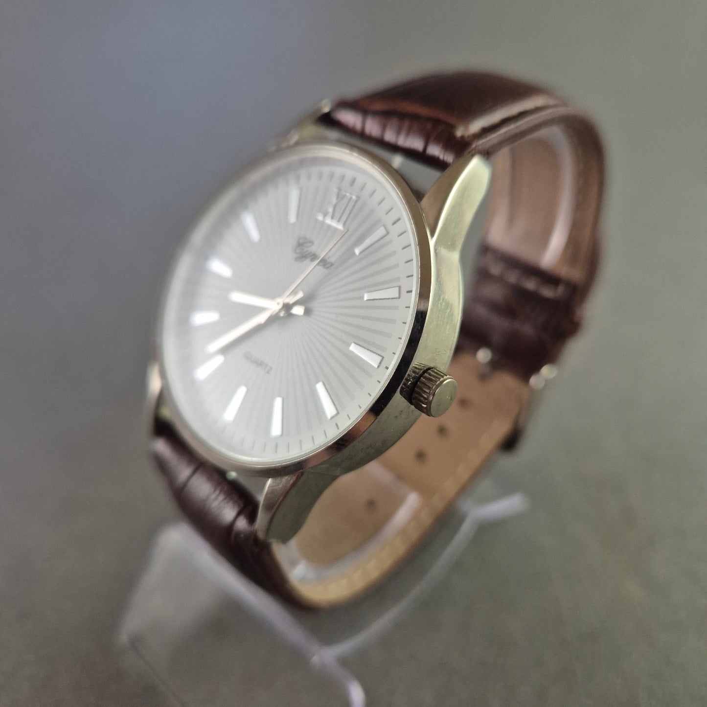 Stilvolle Cyprea Herrenarmbanduhr – Klassisch und zeitlos elegant