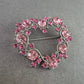 Herzförmige Vintage-Brosche mit rosa Strasssteinen – Glänzendes Highlight
