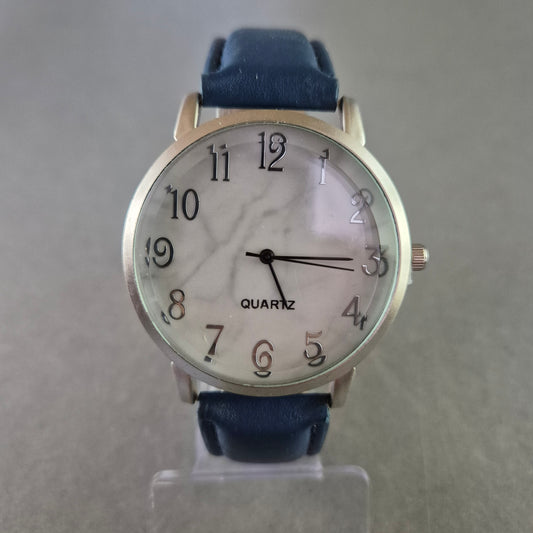 Stilvolle LK Quarzuhr mit blauem Armband – Modern und gut lesbar