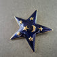 Stern Brosche – Nachtblauer Emaille Schmuck mit Goldakzenten
