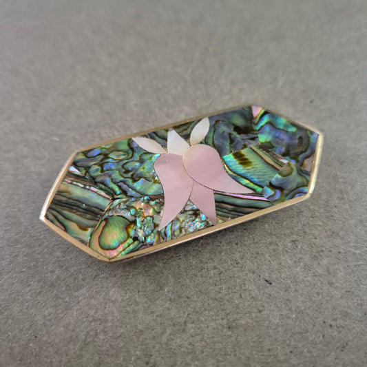 Abalone Brosche – Schillernder Paua-Muschel Schmuck mit Blüten