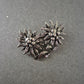 Edelweiss Brosche – Silberfarbenes Alpenblumen-Design