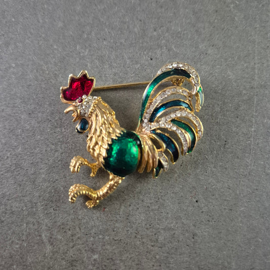 Goldfarbene Hahn-Brosche mit Strass und Emaille – Bunter Vintage-Stil