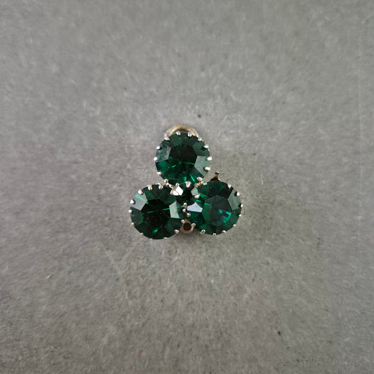 Anhänger mit drei grünen Strasssteinen – Funkelndes Vintage-Highlight