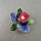 Bunte Emaille-Blumenbrosche – Künstlerisches Design in Blütenform