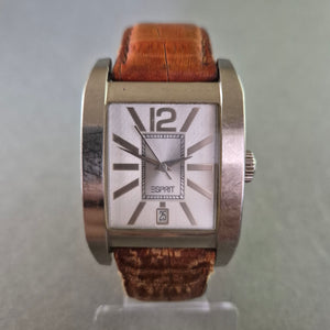 Elegante Esprit Damenarmbanduhr – Rechteckiges Gehäuse mit Vintage-Charme