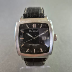 Magnum Herrenarmbanduhr mit Datumsanzeige – Klassisch und maskulin