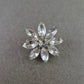 Strass-Brosche in Blütenform – Funkelnde Vintage-Eleganz