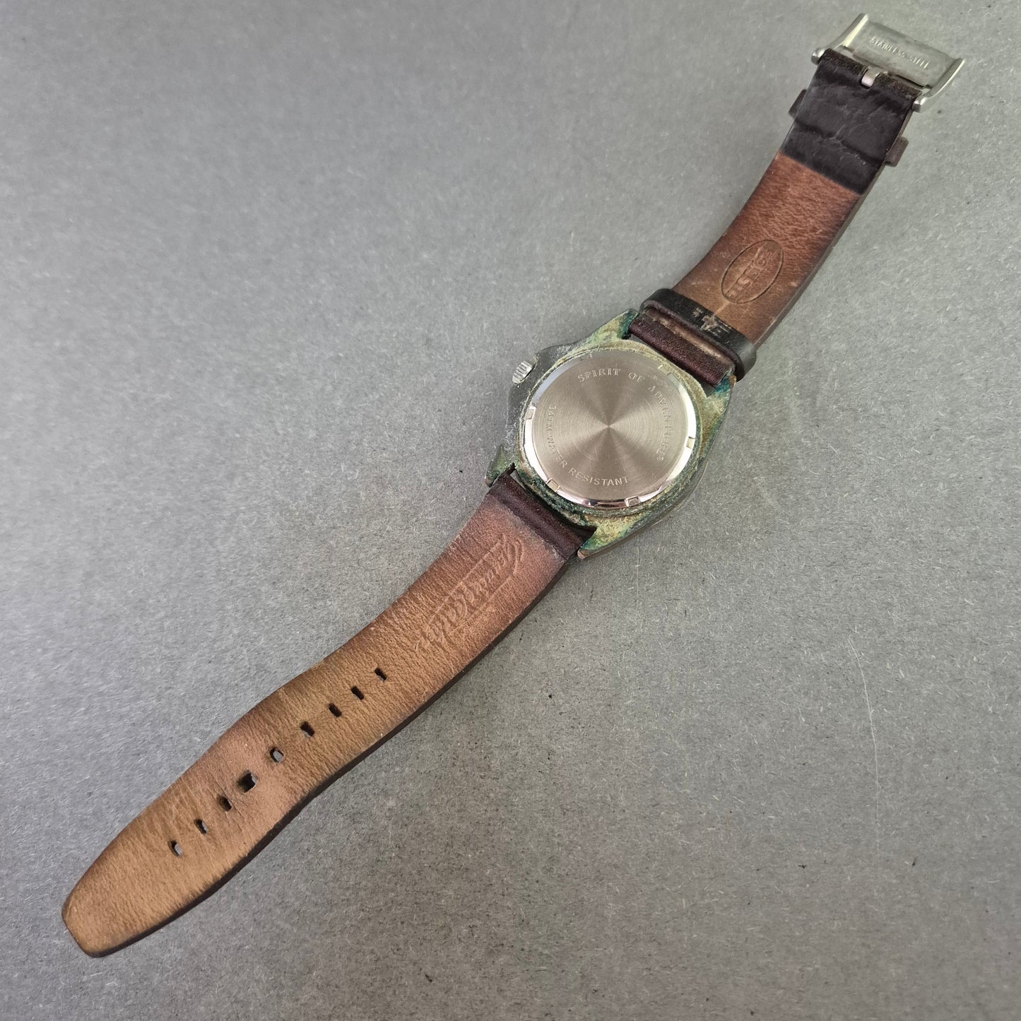 Spirit of Adventure Herrenarmbanduhr – Robuster Vintage-Look mit Lederband