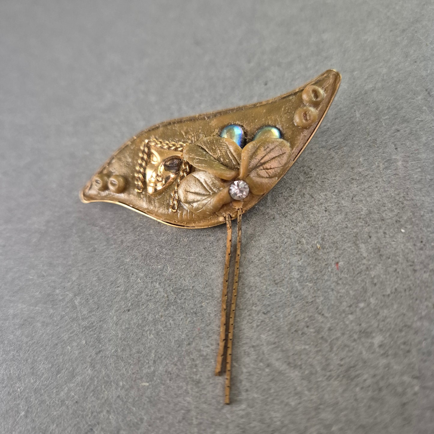 Vintage Brosche im Jugendstil – Florales Design mit Gesichtsmotiv