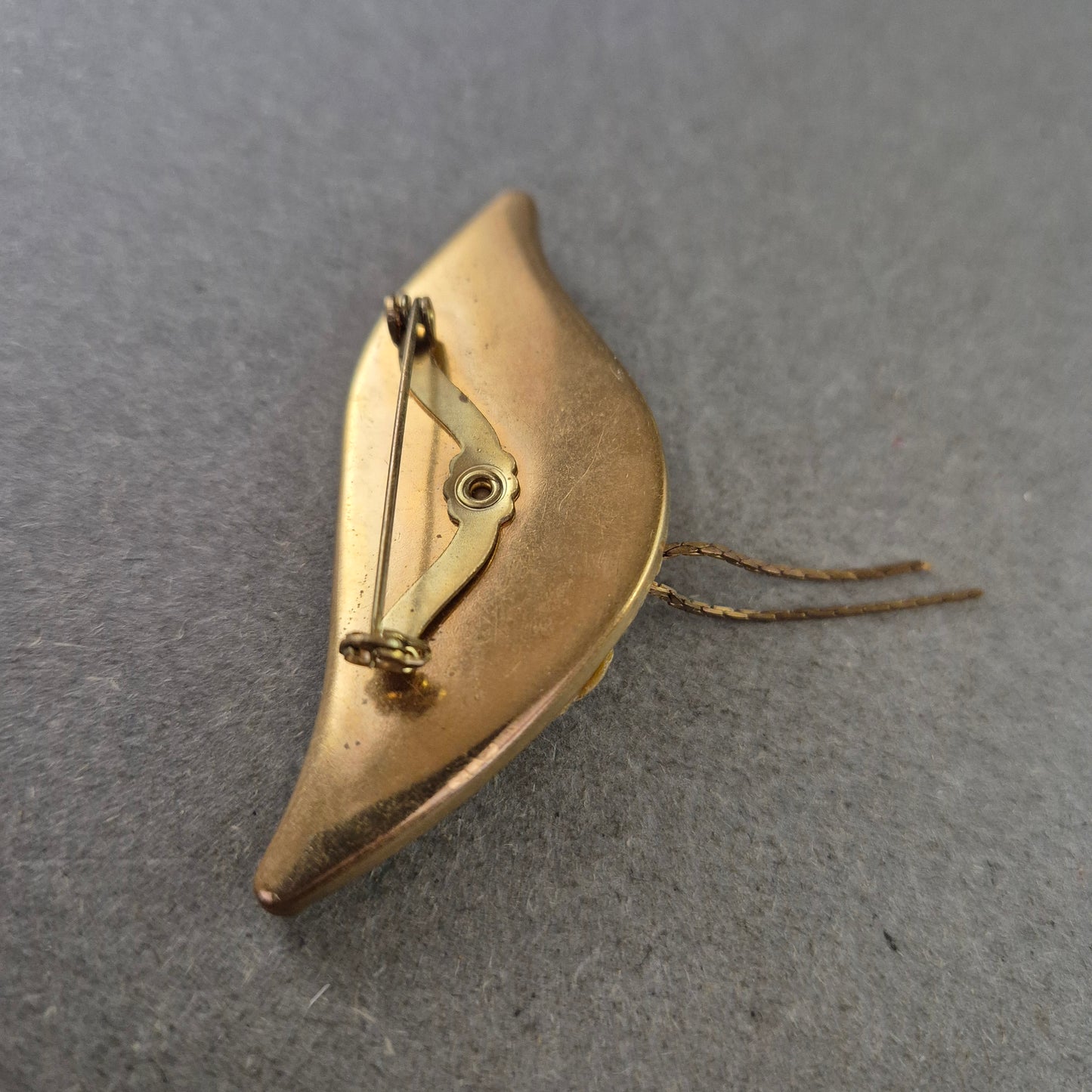 Vintage Brosche im Jugendstil – Florales Design mit Gesichtsmotiv