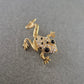 Auffällige Frosch-Brosche mit Strass – Verspielter Tierlook in Gold