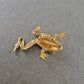Auffällige Frosch-Brosche mit Strass – Verspielter Tierlook in Gold